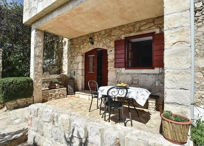 Hébergement de vacances House With A Parking Space Cove Zarace, Hvar - 23952