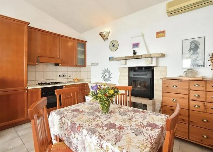 Nyaraló House With A Parking Space Cove Zarace, Hvar - 23952 Zarače